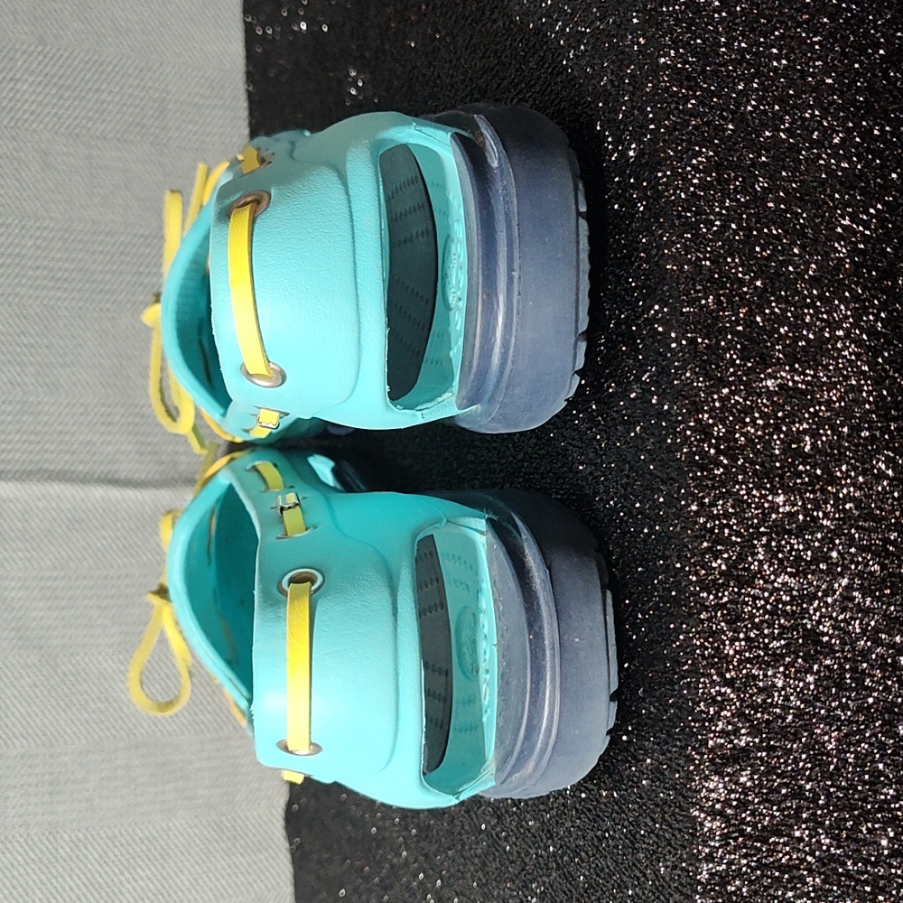 Crocs Shoes - Picture 3 of 6
